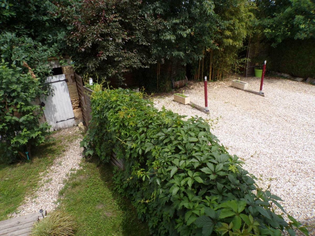 Chambres Et Gite Peyroutas " Camille" Vignonet St Emilion Exteriér fotografie