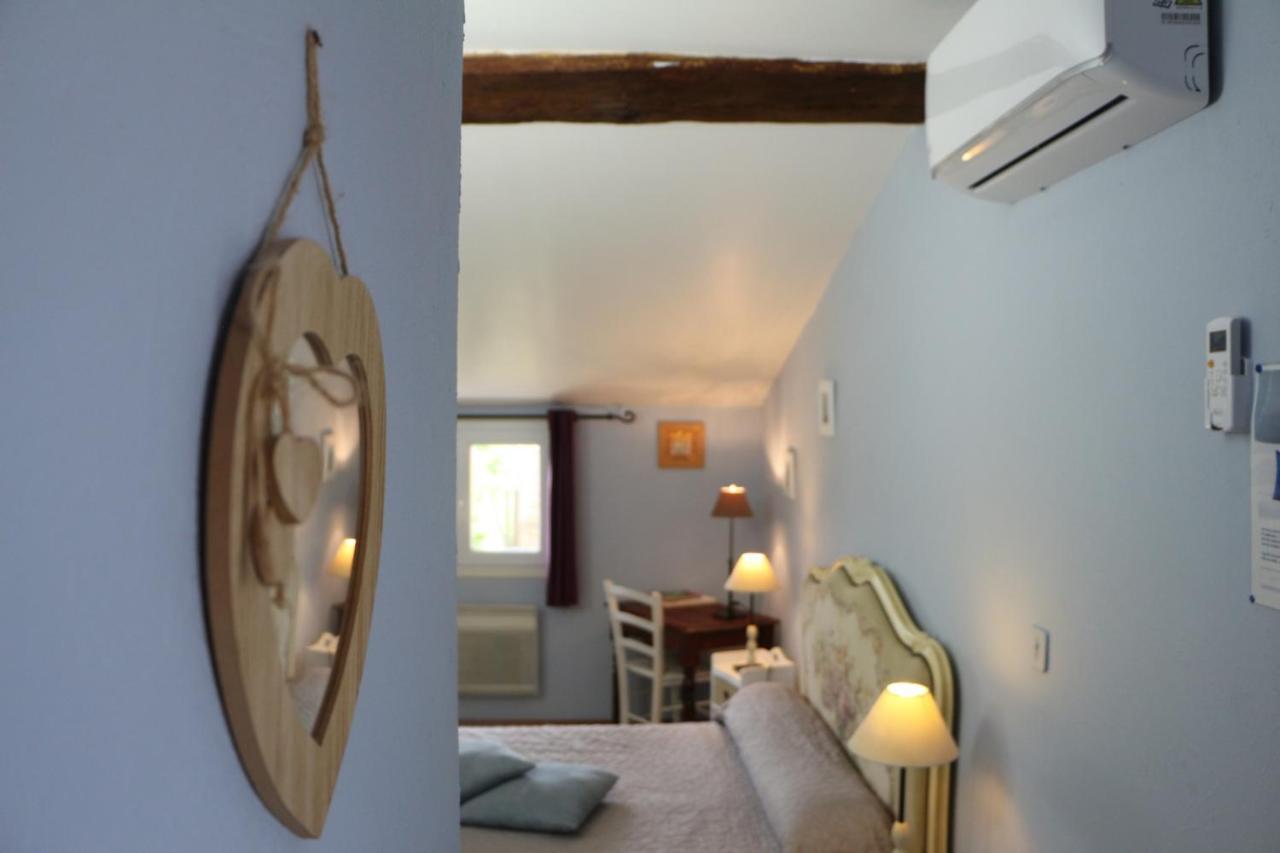 Chambres Et Gite Peyroutas " Camille" Vignonet St Emilion Exteriér fotografie